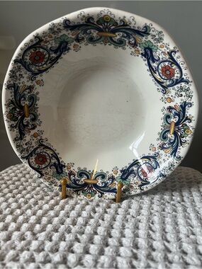 EFFETTI Decorative Floral Scroll Ceramic serving bowls in HANDMADE IN ITALY.